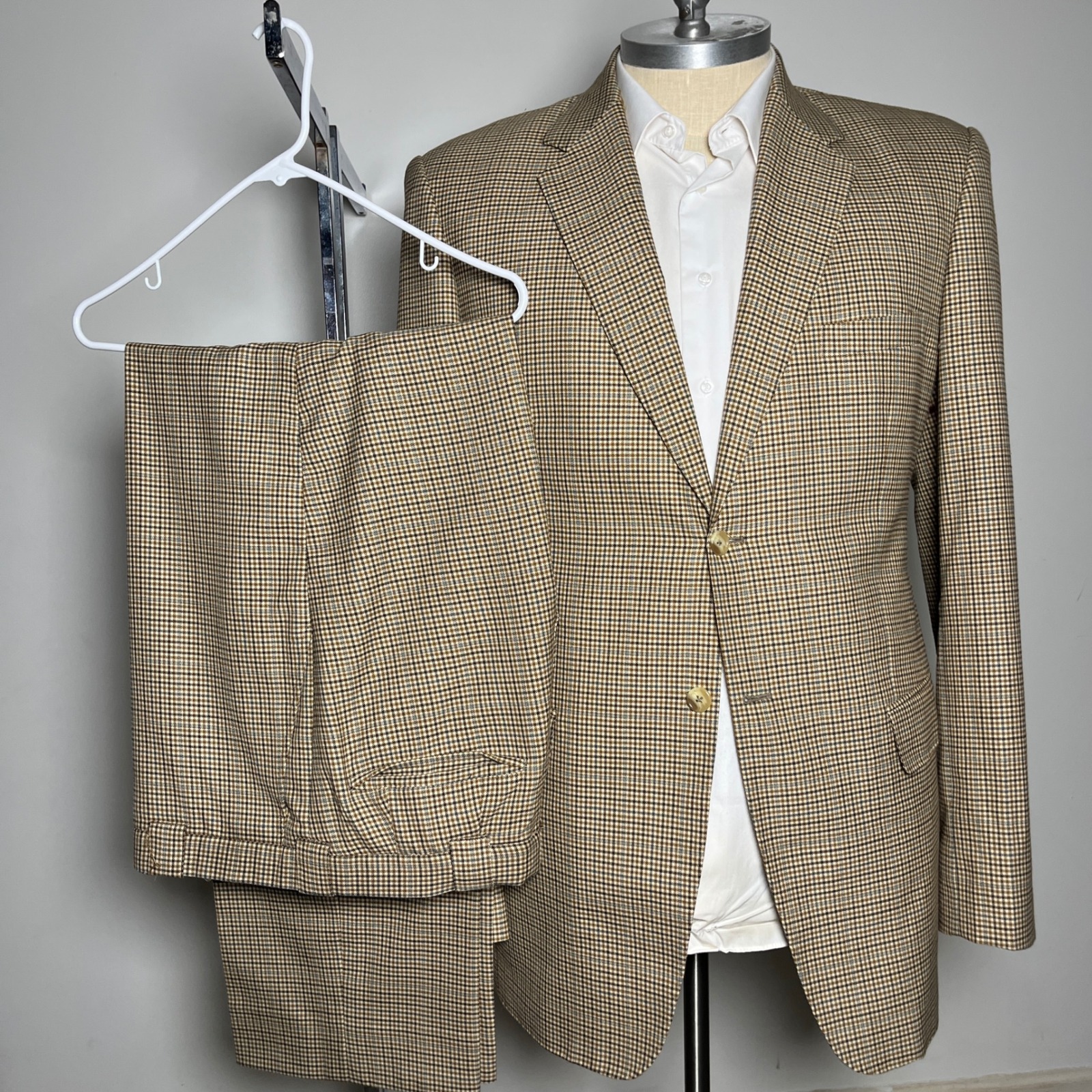 Michael's Custom Suit Mens 44l 37x32 Tan Brown Check Wool 2-Button Double Vent